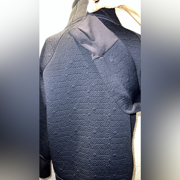 BRAND NEW ATHLETA HOODIE SIZE SMALL - Picture 3 of 6